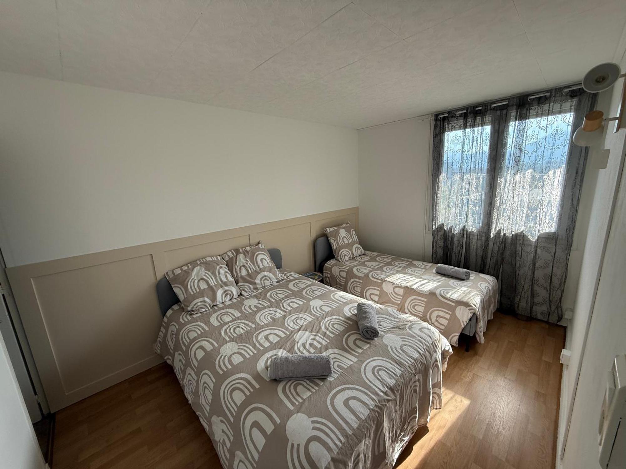 Appartement Superbe Duplex Avec Parking Gratuit à Grenoble Extérieur photo